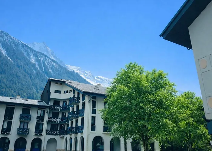 Cosy Nest Near Center *